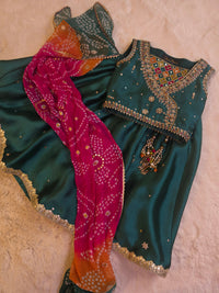 Emerald heritage mini me