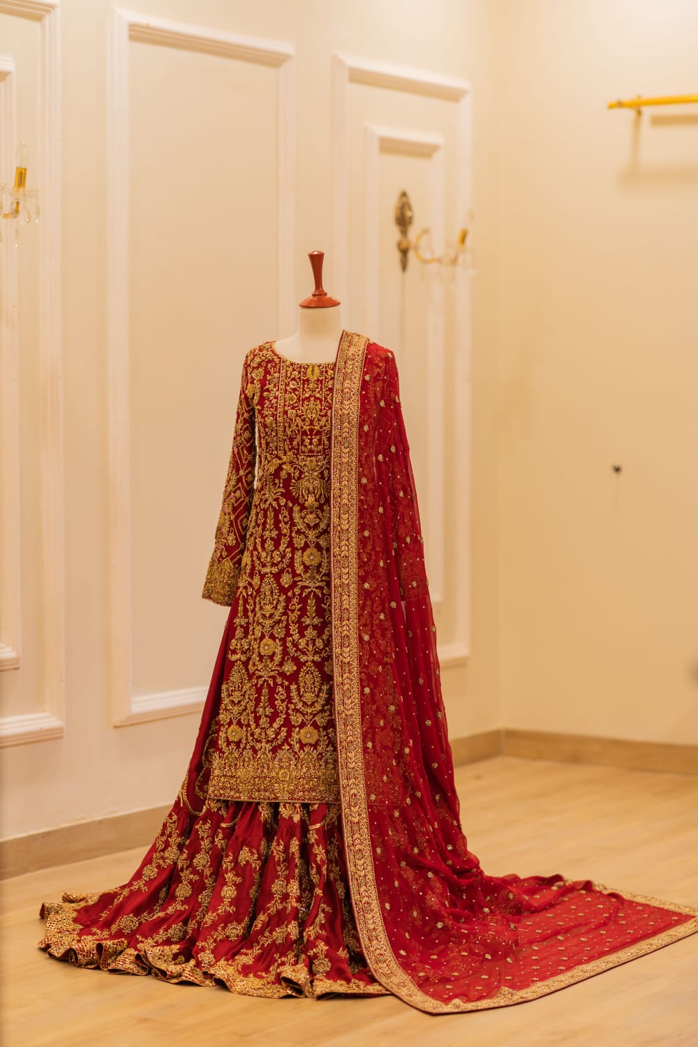 Laal Ishq