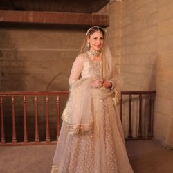 Glamorous celebrity Hina Altaf shines in Tabassum Haroon bridal attire